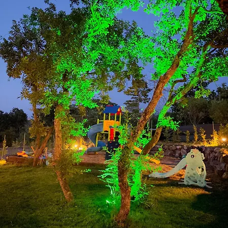 Village Smokinia Луксозна вила *